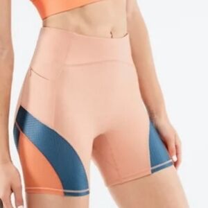 Fabletics High-Waisted Motion365® Run Short 6"Last ChanceChange Model